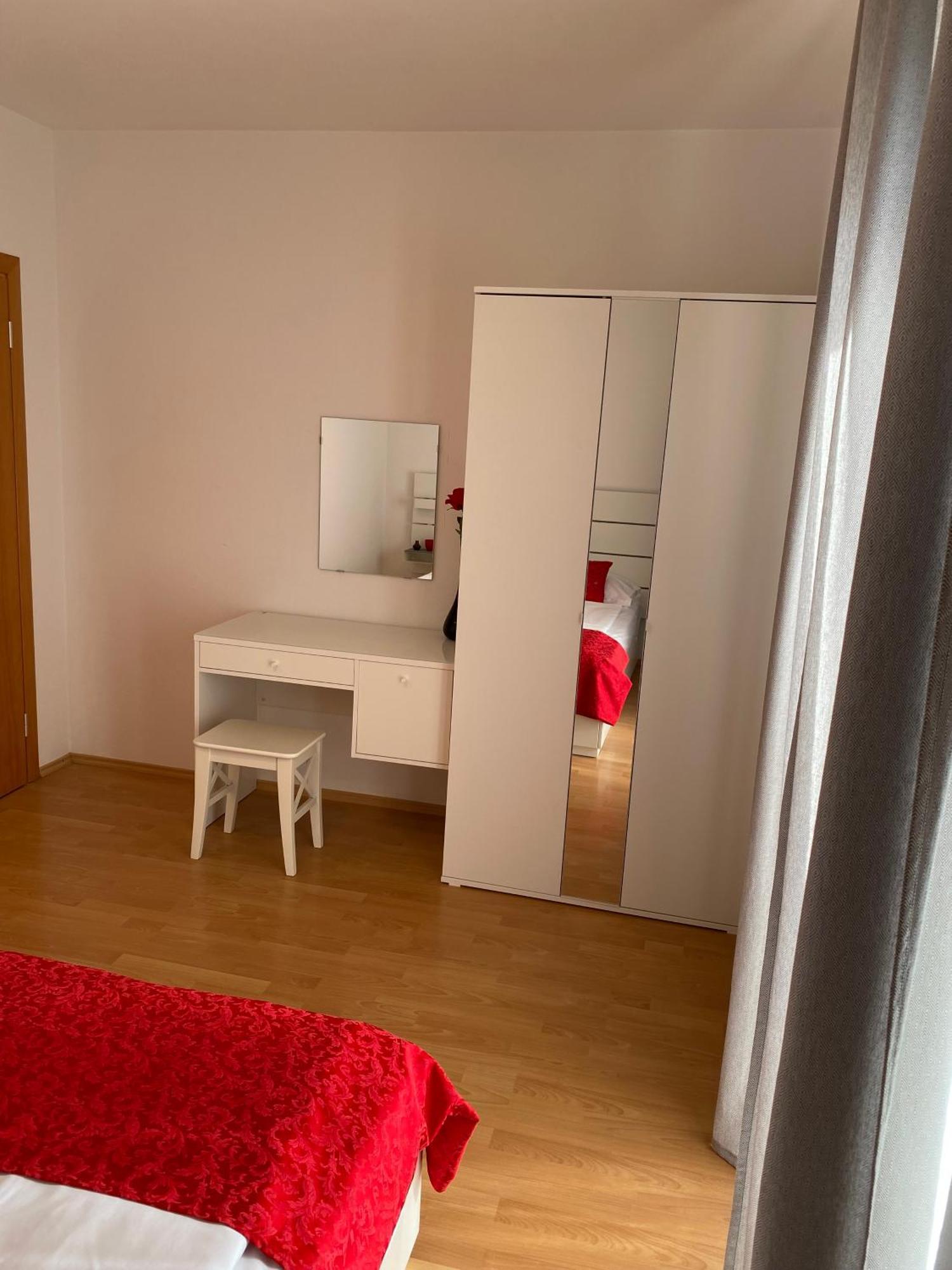 Jasmin 1 Apartment Bol