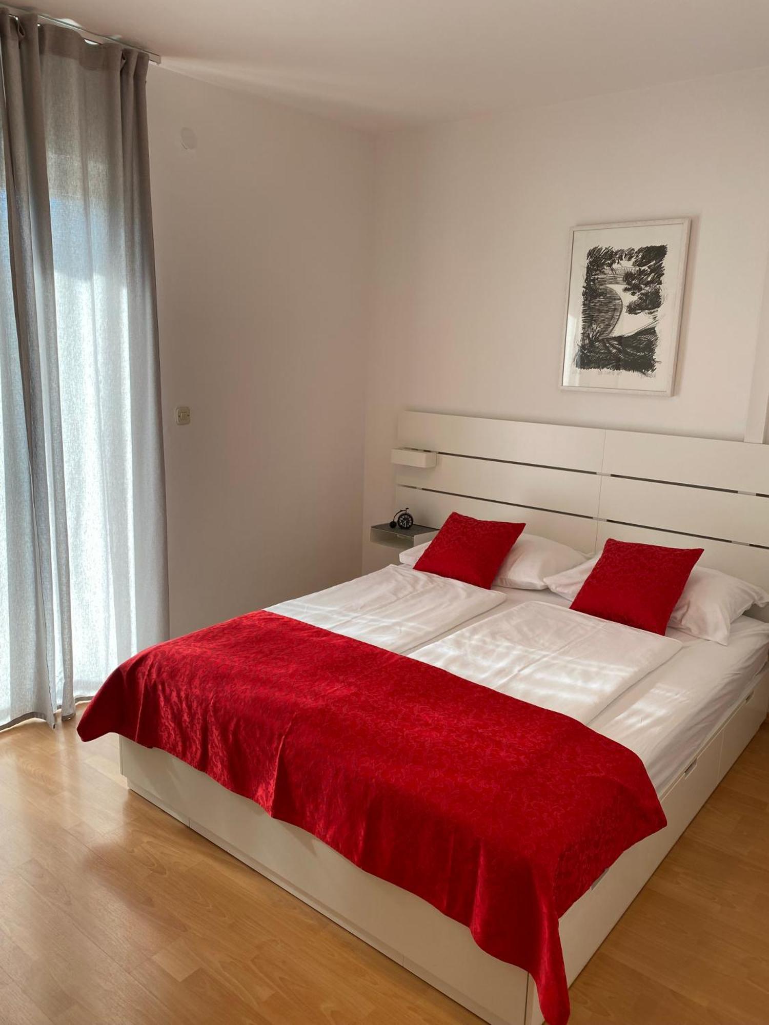 Jasmin 1 Apartment
